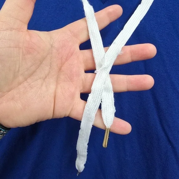 Lilly Pulitzer Womens Blue Cropped Hoodie Pullover Size XXL Soft Knit‎ Casual - Picture 4 of 12